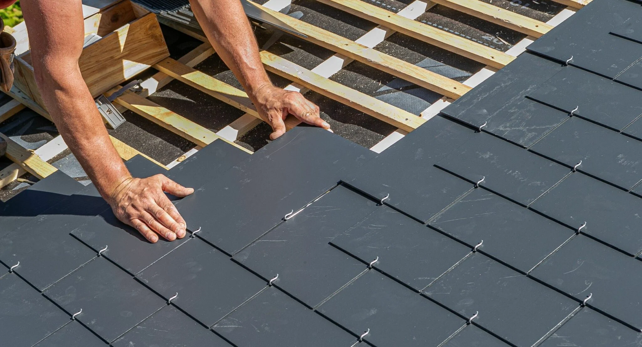 DIY roof repair vs hiring a professional