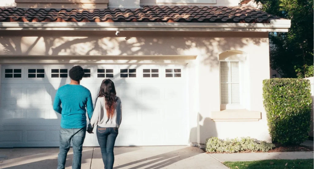 what-are-hoa-roof-replacement-guidelines-01